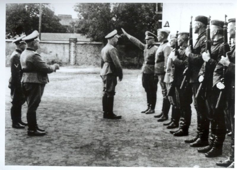 trawniki - himmler greet 6